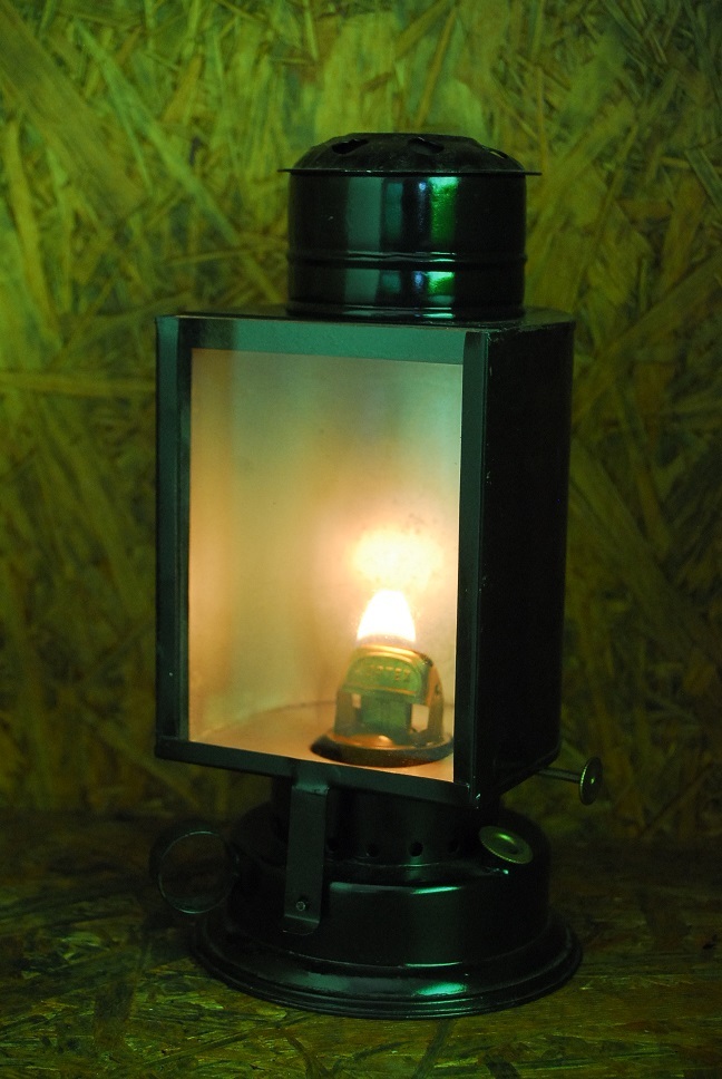 Metal Vortex Burner Darkroom Style Kerosene Lantern
