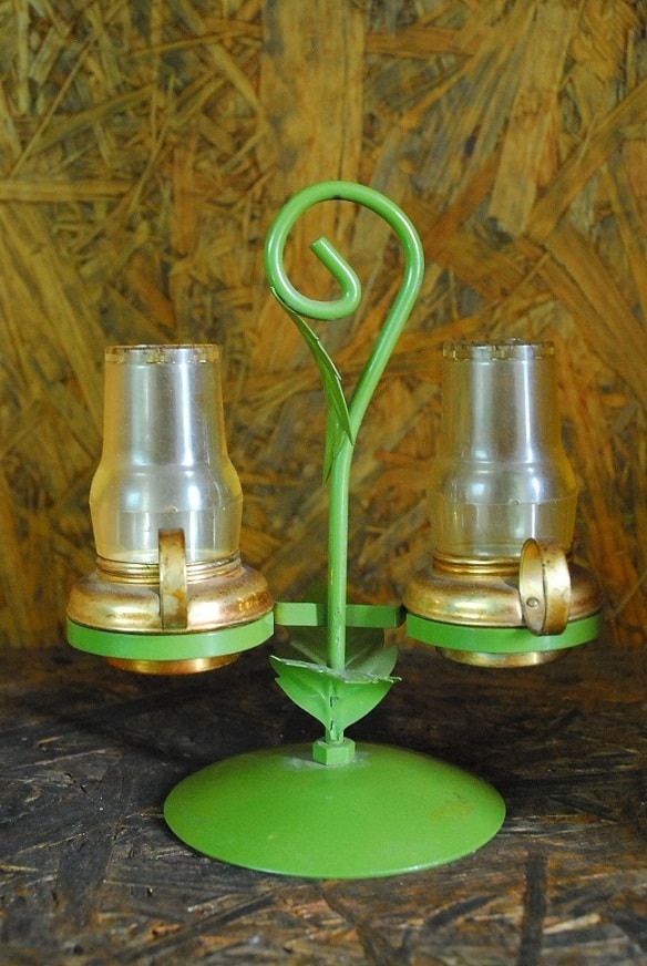 Lantern Holder Salt & Pepper Shaker Set